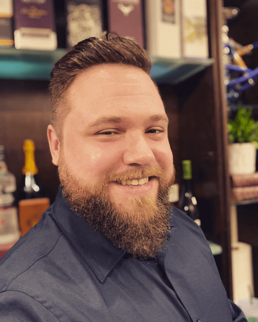 Men's Haircut Downtown Vancouver | Everest Barbers